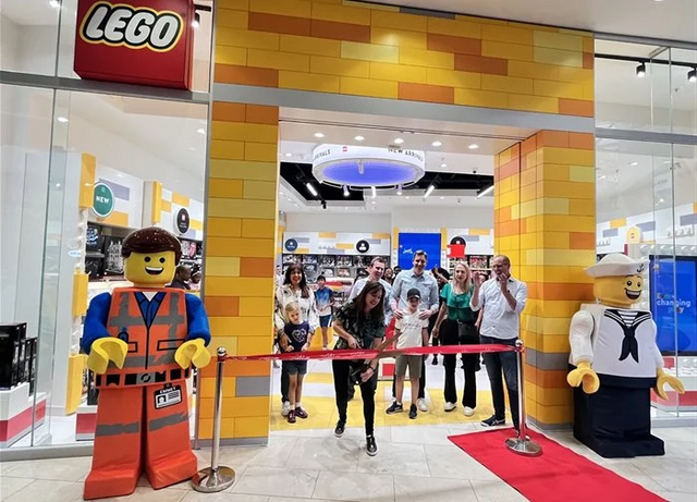 New Lego store opens in Mall of Africa — www.guzzle.co.za