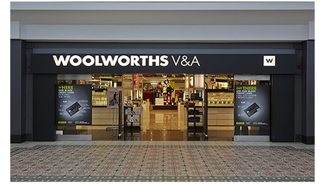 Woolworths execs to take pay cuts to 