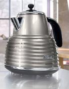 DeLonghi Scultura Kettle