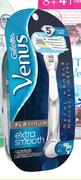 Gillette Venus Platinum Extra Smooth 5-Blade Razor Plus 2 x Cartridges