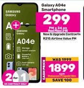 2 x Samsung Galaxy A04e Smartphone-On Red Flexi 215