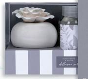 Nature's Edition Sandalwood & Myrrh Diffuser Set