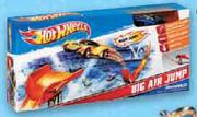 Hot Wheels Die-Cast Big Air Jump Set