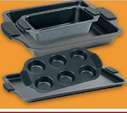 6-Cup Muffin Pan with Silicone Handles-37cm x 21cm x 3cm