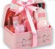 Rose/Lavender Bath Gift Set In Vanity Case