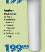 Amber Pedestal 002003