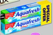Aquafresh Herbal+Fresh & Minty Toothpaste 2 x 100ml Banded Pack