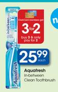 Aquafresh In Between Clean Toothbrush