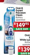Oral-B Expert Precision Clean Battery Operated