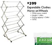 Expandable Clothes Horse On Wheels