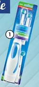 Clicks Battery-Operated Toothbrush & 2 Replacemet Heads