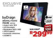 byD:sign Digital Photo Frame-DFF702