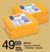 Clover Vacuum-Packed Cheddar-800gm Each
