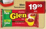 Glen Teesakkies-200
