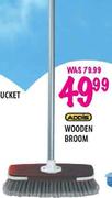 Addis Wooden Broom