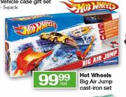 Hot Wheels Big Air Jump Cast-Iron Set-per set