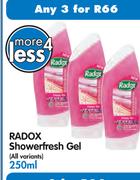 Radox Showerfresh Gel - 3x250ml