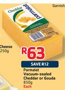 Parmalat Vaccum-Sealed Cheddar Or Gouda - 850g