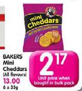 Bakers Mini Cheddars - 33g