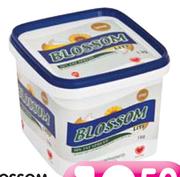 Blossom Lite Spread Tub-12 x 1kg