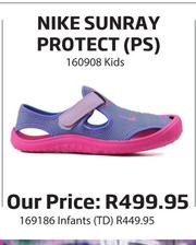 nike sandals at tekkie town
