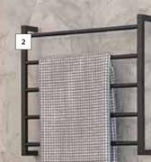 Akira 3 Bar Ladder Black