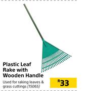 Plastic Leaf Rake With Wooden Handle