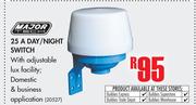 Major Tech 25 A Day/Night Switch