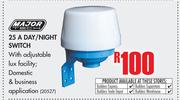 Major Tech 25 A Day/Night Switch