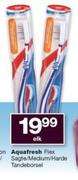 Aquafresh Flex sagte/Medium/harde tandeborsel-Elk