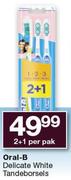 Oral-B Delicate White tandeborsels-2+1 Per Pak