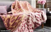 Isanella Reversible Acrylic Wearing Blanket Pink And Cream(Cash)