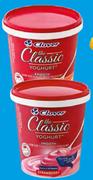 Clover The Classic Low Fat Smooth Yoghurt Assorted-1kg Each
