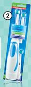 Clicks Battery Brush & 2 Replacement Heads 3