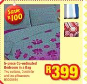 5-piece Co-ordinated Bedroom in a Bag Two curtains,comforter and two pillowcases H0000494