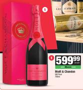 Moet & Chandon Gift Pack-750ml Per Pack