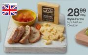 Wyke Farms Lvy's Mature Cheddar-200g